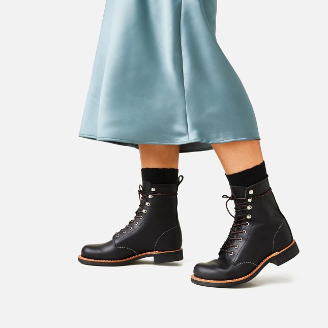 Red Wing Women's Silversmith Short Boot in Black Boundary Leather